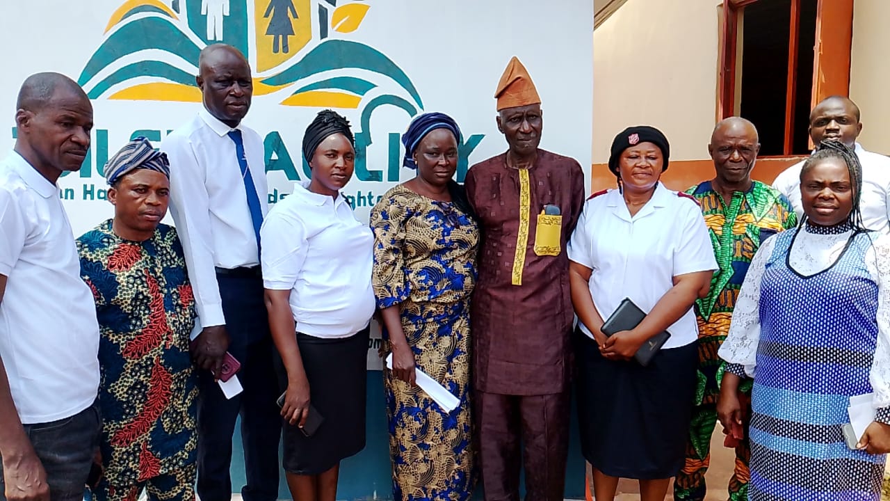 Rolak Foundation team and community representatives